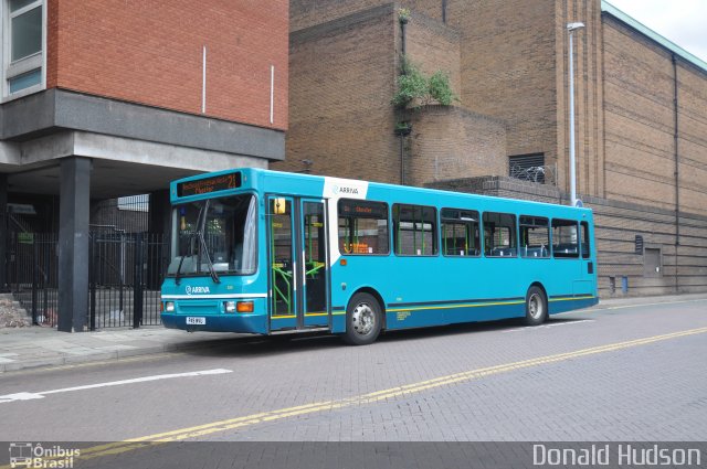 Arriva 1049 na cidade de Chester, Cheshire, Inglaterra, por Donald Hudson. Número da foto: #4377361.