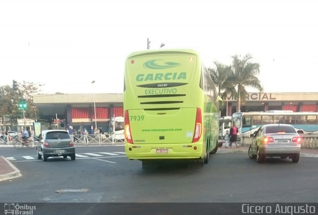 Viação Garcia 7939 na cidade de Ribeirão Preto, São Paulo, Brasil, por Cicero Augusto. Número da foto: #4379061.