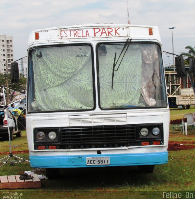 Motorhomes 5811 na cidade de Cascavel, Paraná, Brasil, por Felipe  Dn. Número da foto: #4429759.