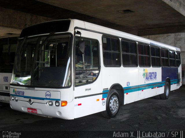 Alfretur 260 na cidade de Cubatão, São Paulo, Brasil, por Adam Xavier Rodrigues Lima. Número da foto: #4429508.