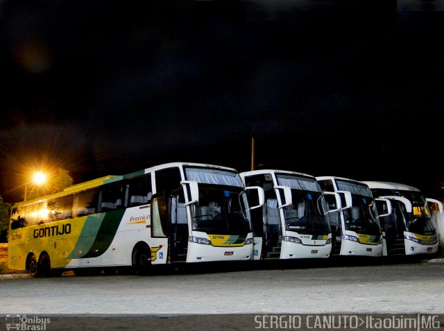 Empresa Gontijo de Transportes Frota na cidade de Itaobim, Minas Gerais, Brasil, por Sérgio Augusto Braga Canuto. ID da foto: 4451926.