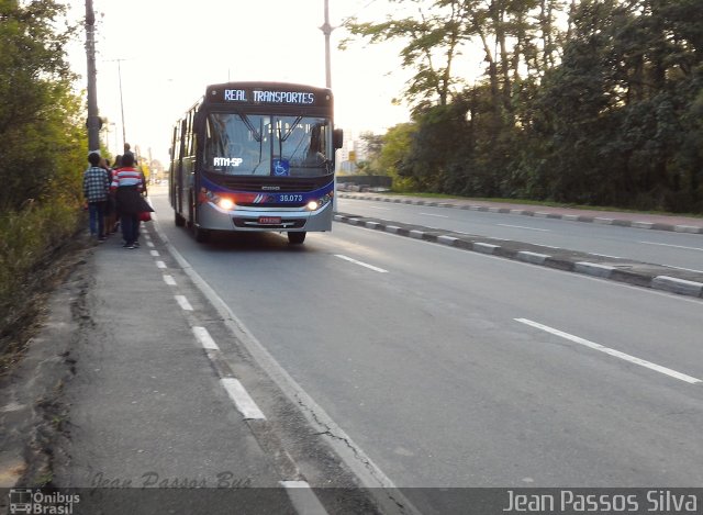 Real Transportes Metropolitanos 35.073 na cidade de Mogi das Cruzes, São Paulo, Brasil, por Jean Passos Silva. Número da foto: #4456880.