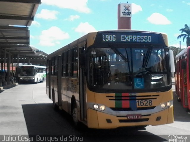 Itamaracá Transportes 1.628 na cidade de Paulista, Pernambuco, Brasil, por Júlio César Borges da Silva. Número da foto: #4455285.