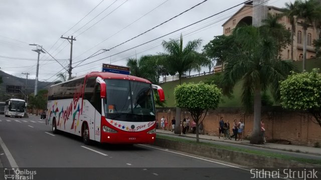 Play Bus Turismo 3020 na cidade de Aparecida, São Paulo, Brasil, por Sidnei Machado Strujak. Número da foto: #4458030.