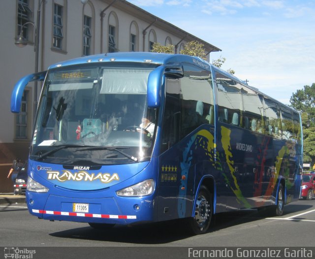 Ônibus Particulares SJB 11305 na cidade de Alto Paraíso de Goiás, Goiás, Brasil, por Fernando Gonzalez Garita. ID da foto: 4462676.