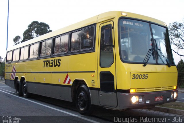 Viação Itapemirim 30035 na cidade de Curitiba, Paraná, Brasil, por Douglas Paternezi. Número da foto: #4462586.