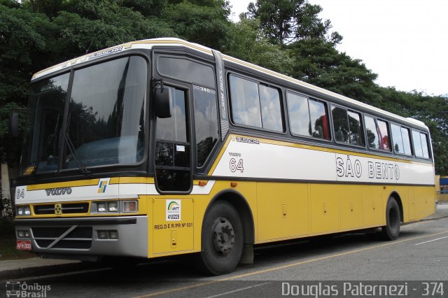 Expresso São Bento 64 na cidade de Curitiba, Paraná, Brasil, por Douglas Paternezi. Número da foto: #4464796.