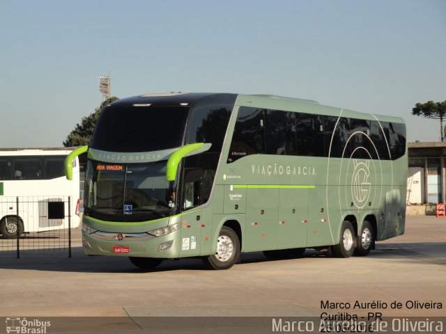 Viação Garcia 7967 na cidade de Curitiba, Paraná, Brasil, por Marco Aurélio de Oliveira. Número da foto: #4470431.