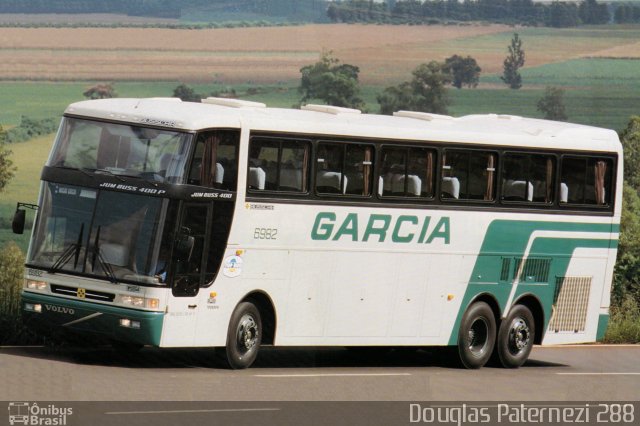 Viação Garcia 6982 na cidade de Londrina, Paraná, Brasil, por Douglas Paternezi. Número da foto: #4431535.
