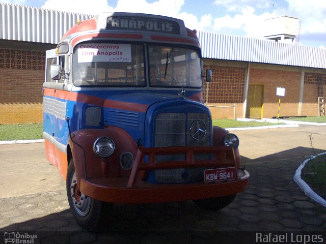 TCA - Transportes Coletivos Anápolis 1 na cidade de Anápolis, Goiás, Brasil, por Rafael Lopes. ID da foto: 4430986.