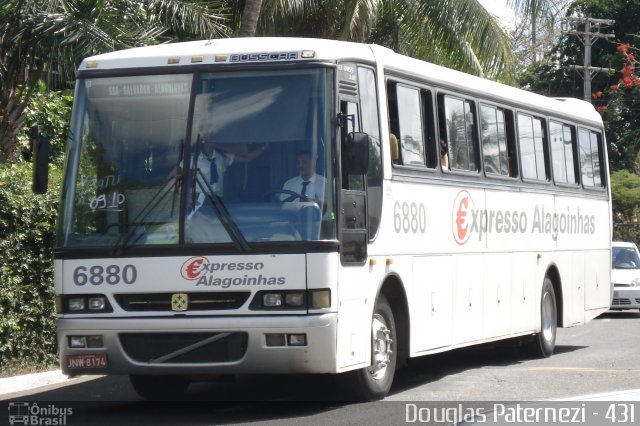 Expresso Alagoinhas 6880 na cidade de Salvador, Bahia, Brasil, por Douglas Paternezi. ID da foto: 4483532.