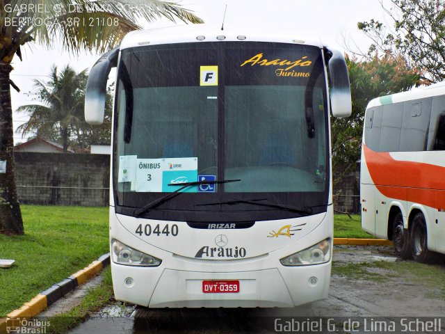 Viação Araujo 40440 na cidade de Bertioga, São Paulo, Brasil, por Gabriel Giacomin de Lima. Número da foto: #4483392.