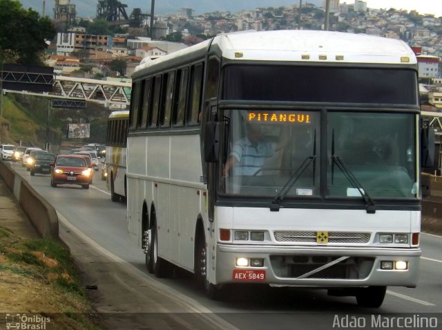 Pitangui Turismo 2000 na cidade de Belo Horizonte, Minas Gerais, Brasil, por Adão Raimundo Marcelino. ID da foto: 4485892.