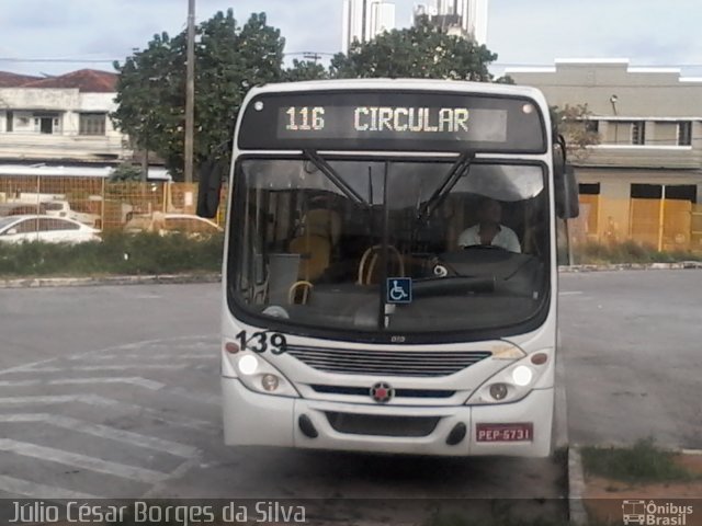 Empresa Metropolitana 139 na cidade de Recife, Pernambuco, Brasil, por Júlio César Borges da Silva. Número da foto: #4486703.