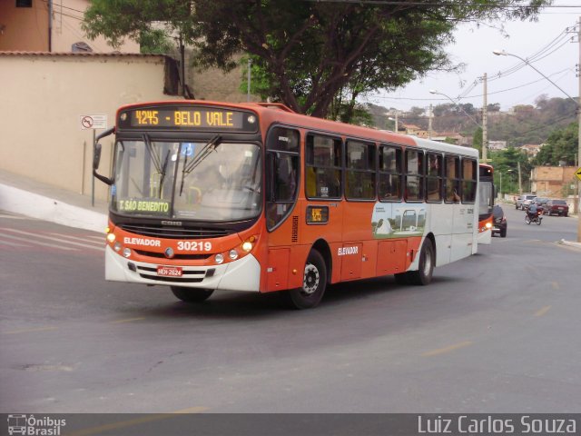 Expresso Luziense > Territorial Com. Part. e Empreendimentos 30219 na cidade de Santa Luzia, Minas Gerais, Brasil, por Luiz Carlos Souza. Número da foto: #4492097.