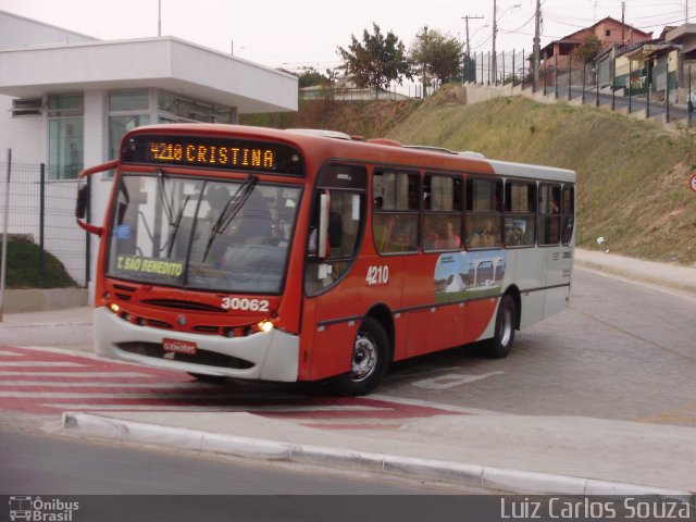 Expresso Luziense > Territorial Com. Part. e Empreendimentos 30062 na cidade de Santa Luzia, Minas Gerais, Brasil, por Luiz Carlos Souza. Número da foto: #4492100.