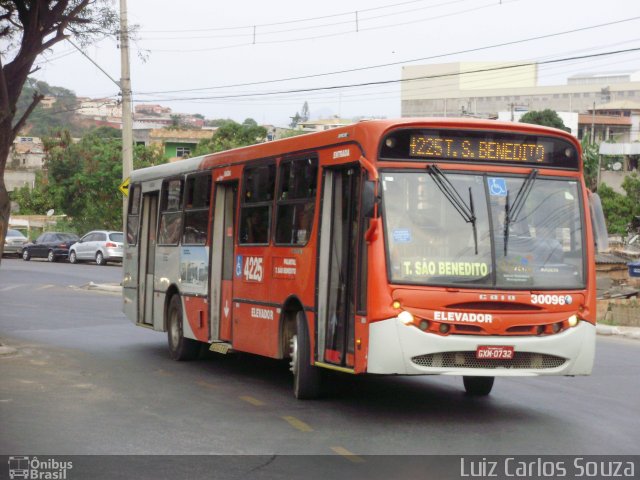 Expresso Luziense > Territorial Com. Part. e Empreendimentos 30096 na cidade de Santa Luzia, Minas Gerais, Brasil, por Luiz Carlos Souza. ID da foto: 4492133.