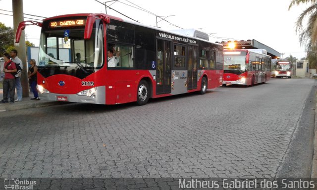 Itajaí Transportes Coletivos 2029 na cidade de Campinas, São Paulo, Brasil, por Matheus Gabriel dos Santos. Número da foto: #4491422.