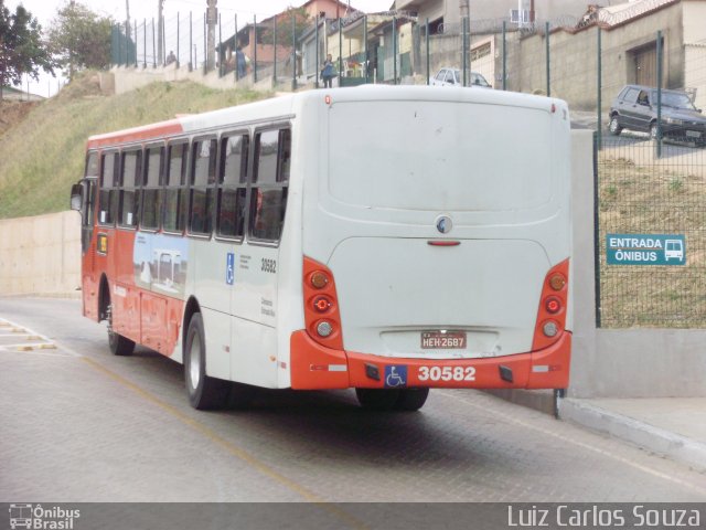 Expresso Luziense > Territorial Com. Part. e Empreendimentos 30582 na cidade de Santa Luzia, Minas Gerais, Brasil, por Luiz Carlos Souza. Número da foto: #4494977.