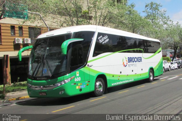 Brocker Turismo 600 na cidade de Gramado, Rio Grande do Sul, Brasil, por Daniel Espindola Dorneles. ID da foto: 4496823.