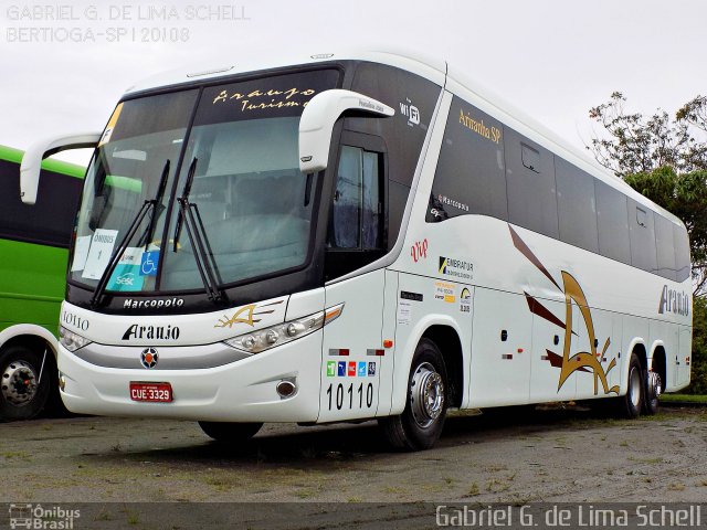 Viação Araujo 10110 na cidade de Bertioga, São Paulo, Brasil, por Gabriel Giacomin de Lima. Número da foto: #4435921.