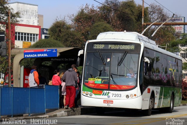 Metra - Sistema Metropolitano de Transporte 7203 na cidade de São Bernardo do Campo, São Paulo, Brasil, por Matheus Henrique. Número da foto: #4436872.