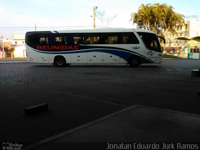 Reunidas Transportes Coletivos 32206 na cidade de Balneário Camboriú, Santa Catarina, Brasil, por Jonatan Eduardo Jurk Ramos. ID da foto: 4435728.