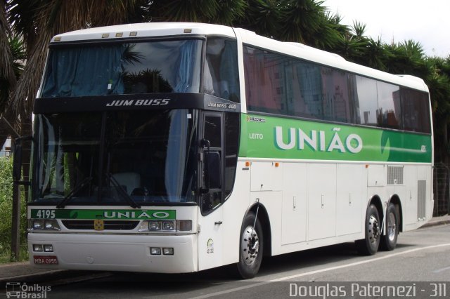 Empresa União de Transportes 4195 na cidade de Curitiba, Paraná, Brasil, por Douglas Paternezi. Número da foto: #4440668.