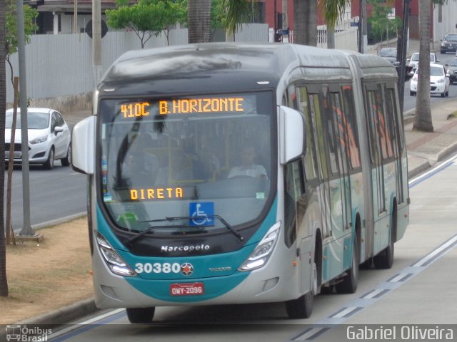 Expresso Luziense > Territorial Com. Part. e Empreendimentos 30380 na cidade de Belo Horizonte, Minas Gerais, Brasil, por Gabriel Oliveira. Número da foto: #4440860.
