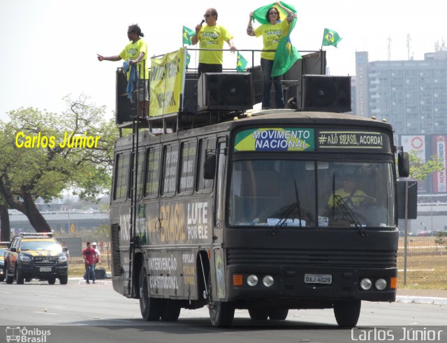 Ônibus Particulares 4029 na cidade de Brasília, Distrito Federal, Brasil, por Carlos Júnior. ID da foto: 4443660.