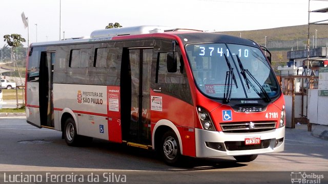 Pêssego Transportes 4 7181 na cidade de São Paulo, São Paulo, Brasil, por Luciano Ferreira da Silva. ID da foto: 4446368.