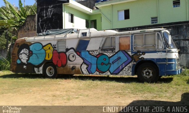 Motorhomes 2520 na cidade de São Paulo, São Paulo, Brasil, por Francisco Mauricio Freire. Número da foto: #4447830.