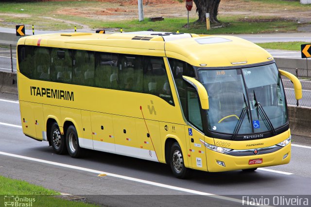 Viação Itapemirim 60809 na cidade de Resende, Rio de Janeiro, Brasil, por Flávio Oliveira. Número da foto: #4448134.